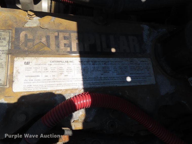 image for item DD6223 2001 Freightliner FL70 flatbed truck