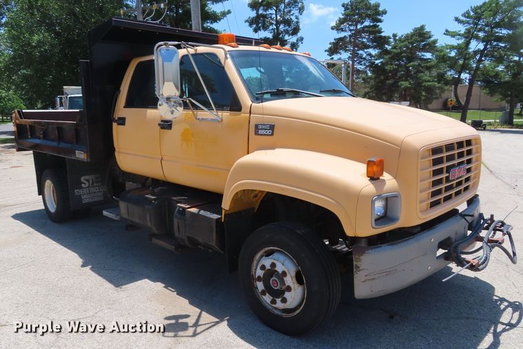 image for item DD6224 1997 GMC C6500 Crew Cab dump truck
