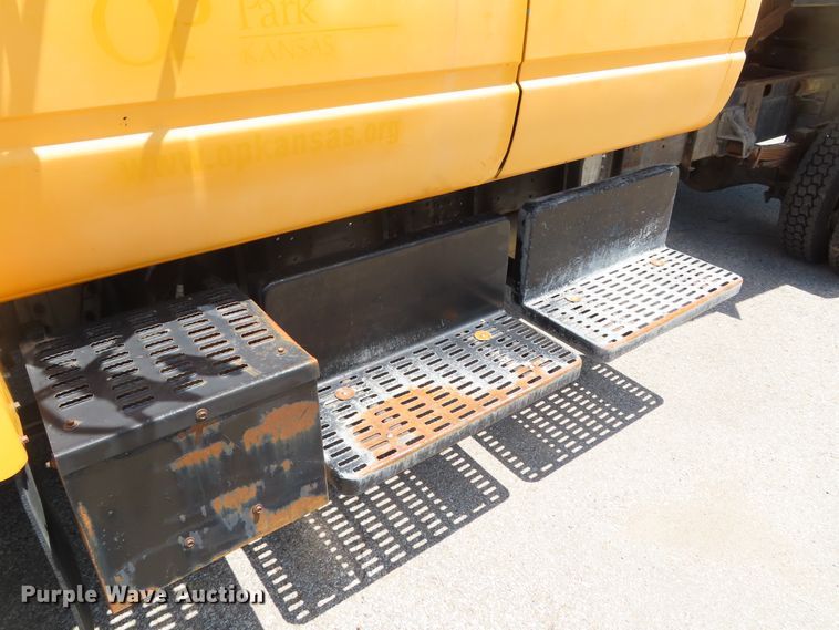 image for item DD6224 1997 GMC C6500 Crew Cab dump truck