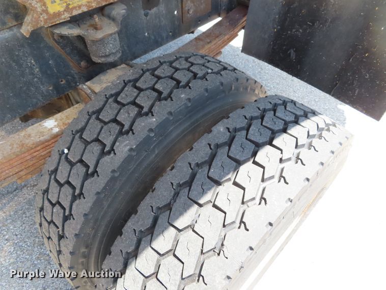 image for item DD6224 1997 GMC C6500 Crew Cab dump truck