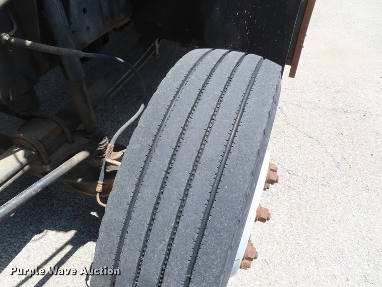 image for item DD6224 1997 GMC C6500 Crew Cab dump truck