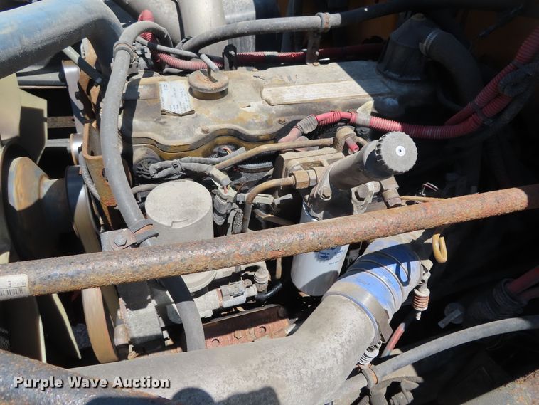 image for item DD6225 2001 Freightliner FL70 flatbed truck