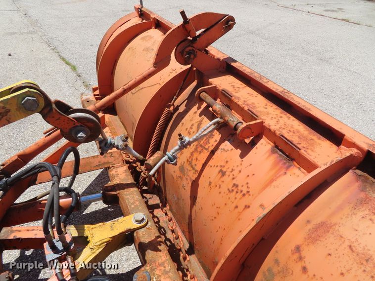 image for item DD6225 2001 Freightliner FL70 flatbed truck