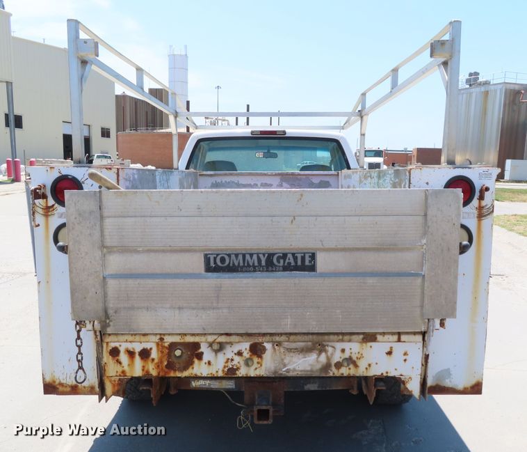 image for item DD6325 2000 Chevrolet K2500 utility bed pickup truck