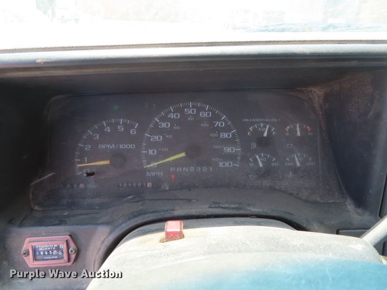 image for item DD6325 2000 Chevrolet K2500 utility bed pickup truck