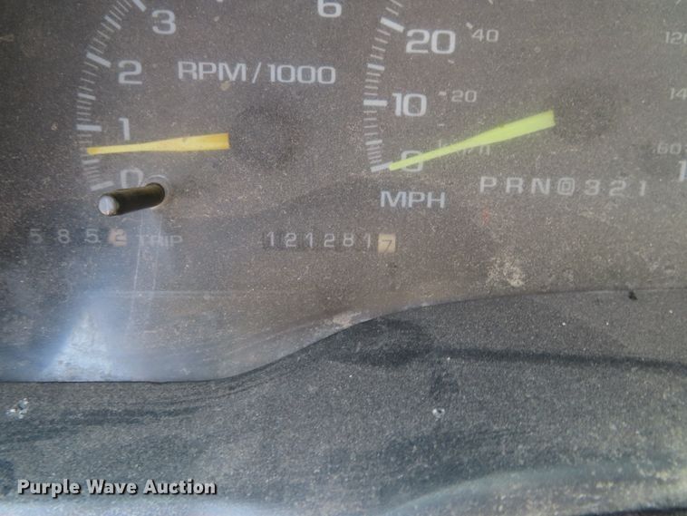 image for item DD6325 2000 Chevrolet K2500 utility bed pickup truck