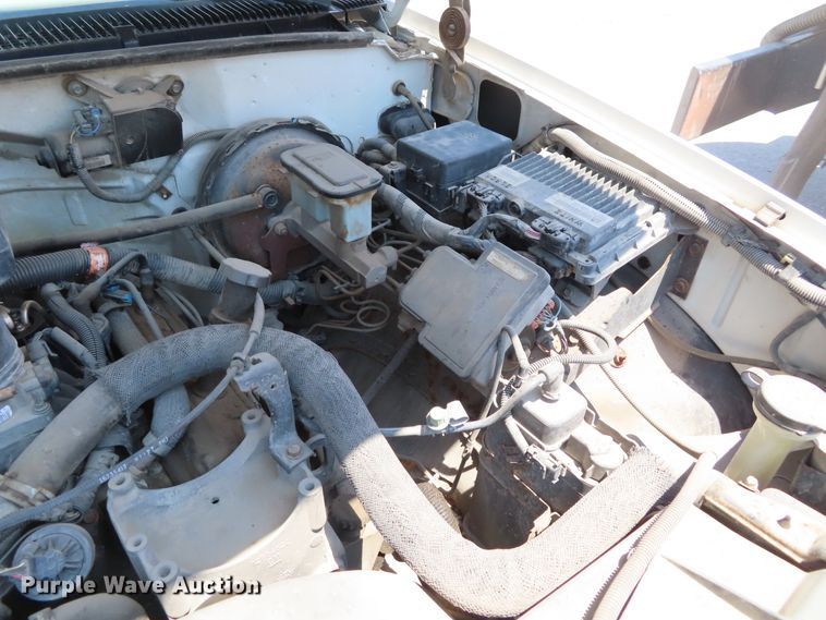 image for item DD6325 2000 Chevrolet K2500 utility bed pickup truck