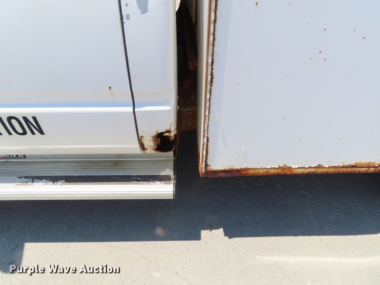 image for item DD6325 2000 Chevrolet K2500 utility bed pickup truck