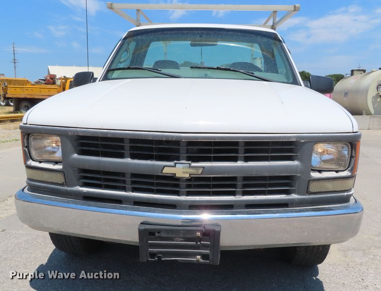 image for item DD6327 2000 Chevrolet C2500 utility bed pickup truck