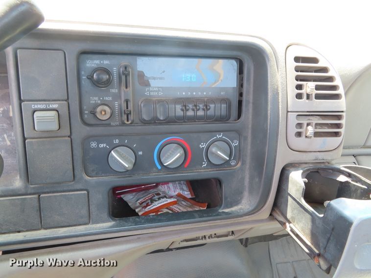 image for item DD6327 2000 Chevrolet C2500 utility bed pickup truck