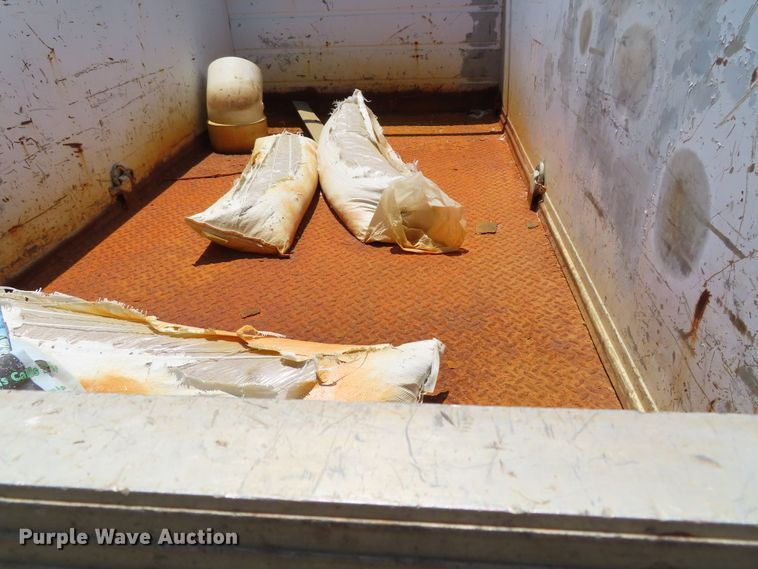 image for item DD6327 2000 Chevrolet C2500 utility bed pickup truck