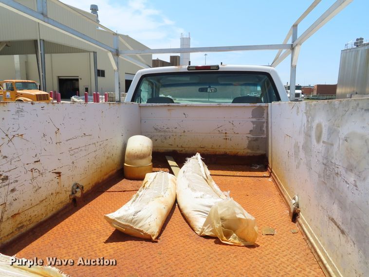 image for item DD6327 2000 Chevrolet C2500 utility bed pickup truck