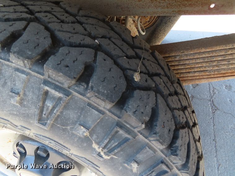 image for item DD6327 2000 Chevrolet C2500 utility bed pickup truck