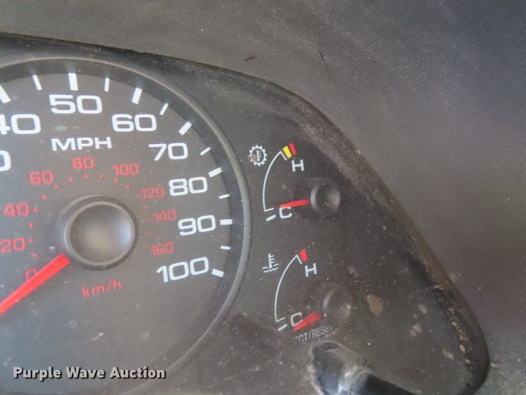 image for item DD6345 2006 Ford F350 Super Duty flatbed pickup truck