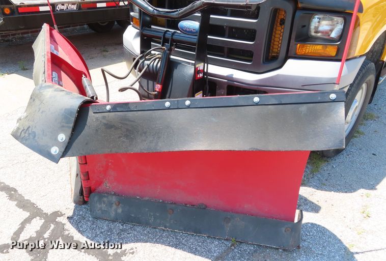 image for item DD6345 2006 Ford F350 Super Duty flatbed pickup truck