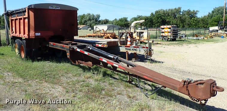 image for item DE5477 1995 Davis end dump pup trailer
