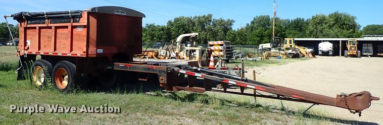 image for item DE5477 1995 Davis end dump pup trailer