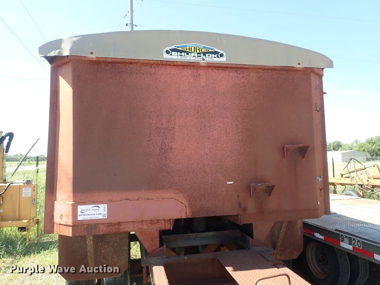 image for item DE5477 1995 Davis end dump pup trailer