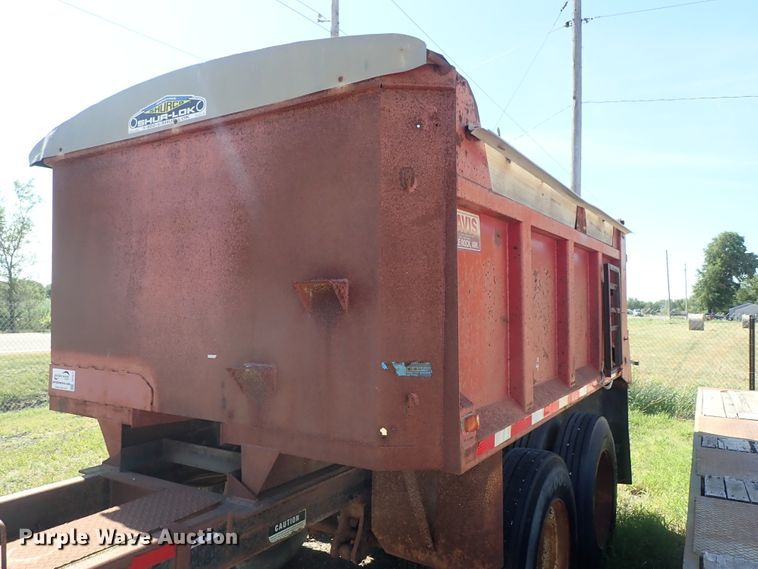 image for item DE5477 1995 Davis end dump pup trailer