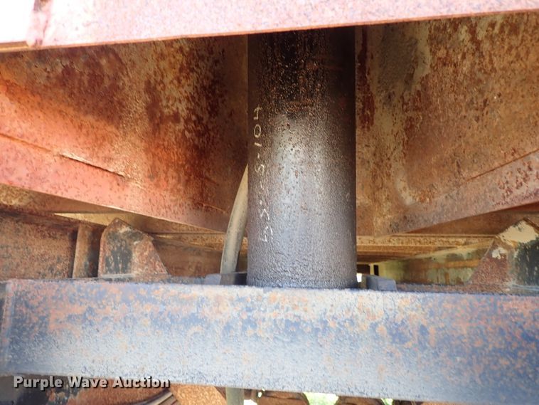 image for item DE5477 1995 Davis end dump pup trailer