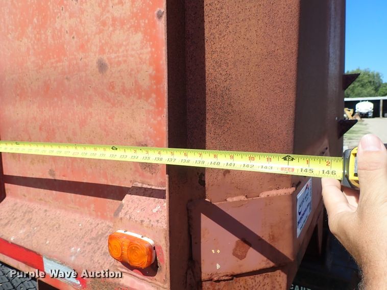 image for item DE5477 1995 Davis end dump pup trailer