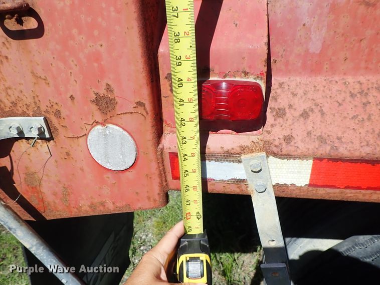 image for item DE5477 1995 Davis end dump pup trailer