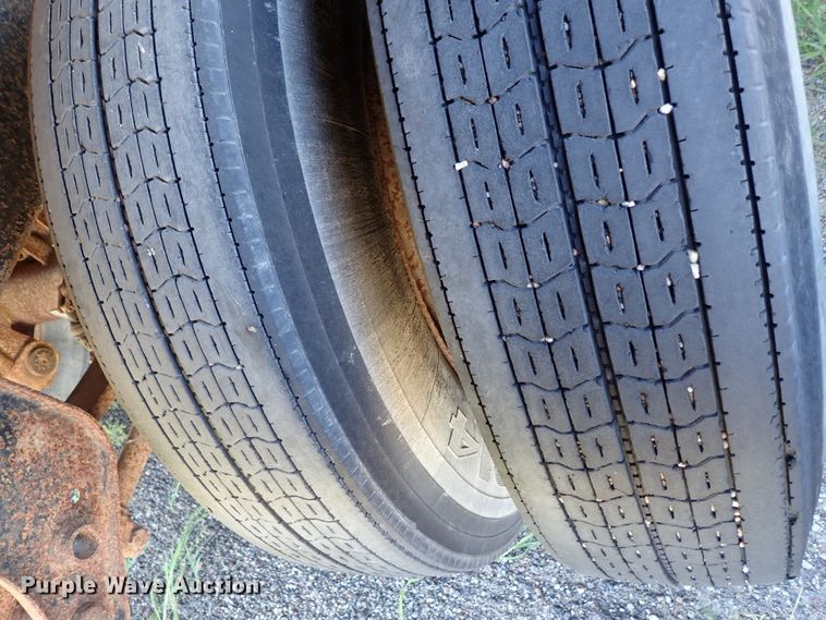 image for item DE5477 1995 Davis end dump pup trailer