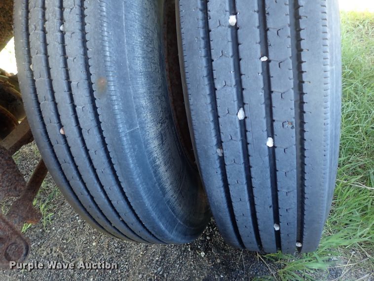 image for item DE5477 1995 Davis end dump pup trailer