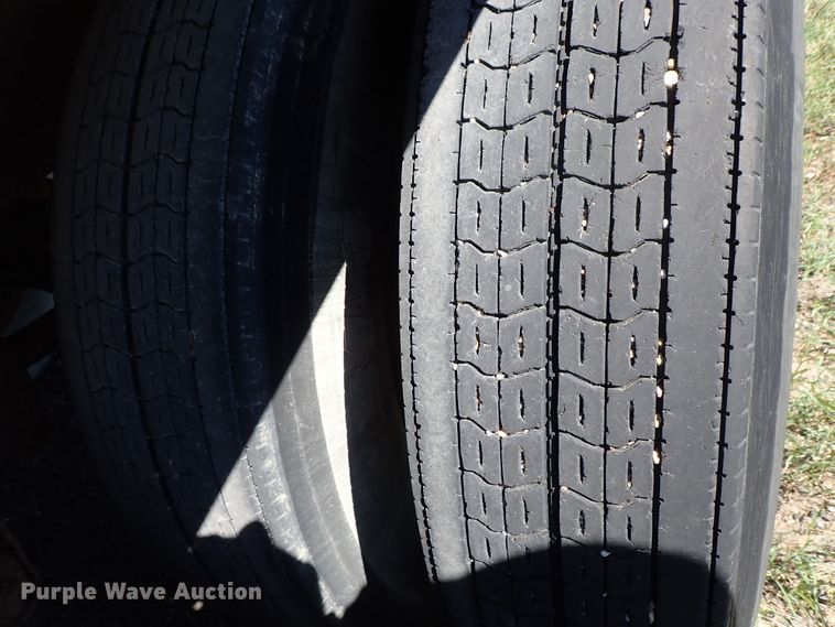 image for item DE5477 1995 Davis end dump pup trailer