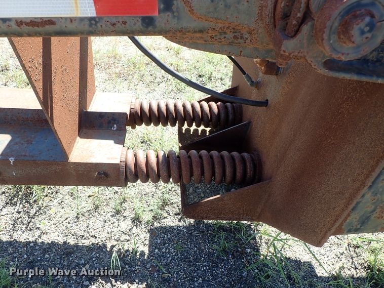 image for item DE5477 1995 Davis end dump pup trailer