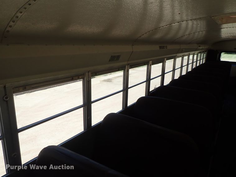 image for item DE5483 1996 International school bus