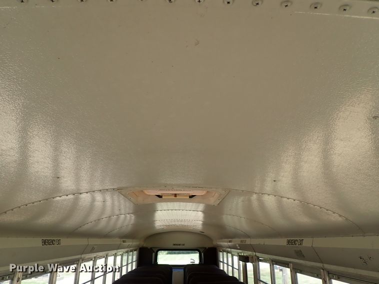 image for item DE5483 1996 International school bus