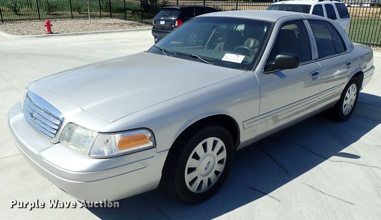 image for item DE5487 2008 Ford Crown Victoria Police Interceptor