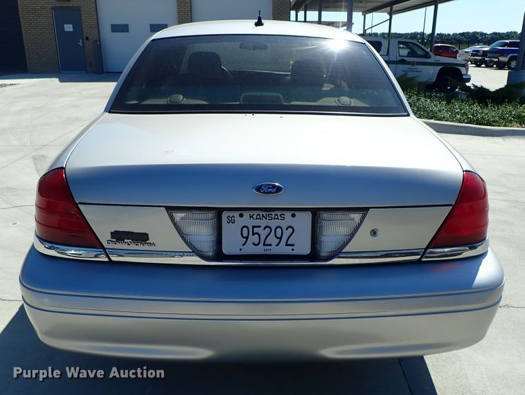 image for item DE5487 2008 Ford Crown Victoria Police Interceptor