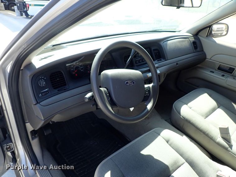 image for item DE5487 2008 Ford Crown Victoria Police Interceptor