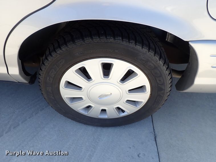 image for item DE5487 2008 Ford Crown Victoria Police Interceptor