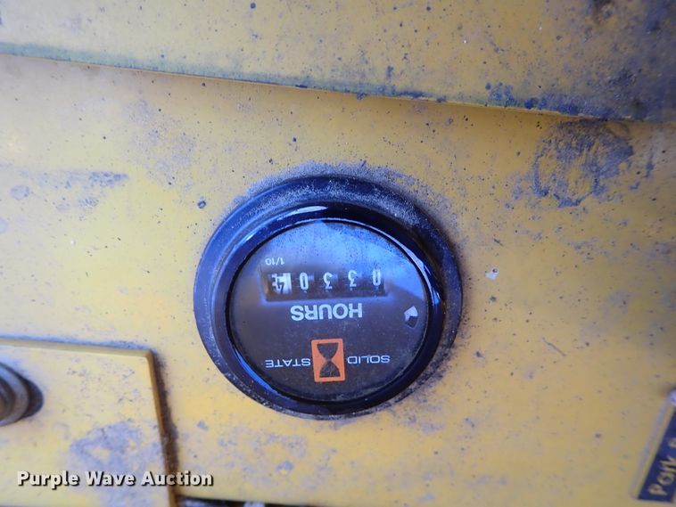 image for item DE5500 Hustler 4600 ZTR lawn mower