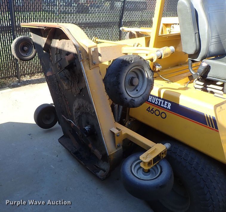 image for item DE5500 Hustler 4600 ZTR lawn mower