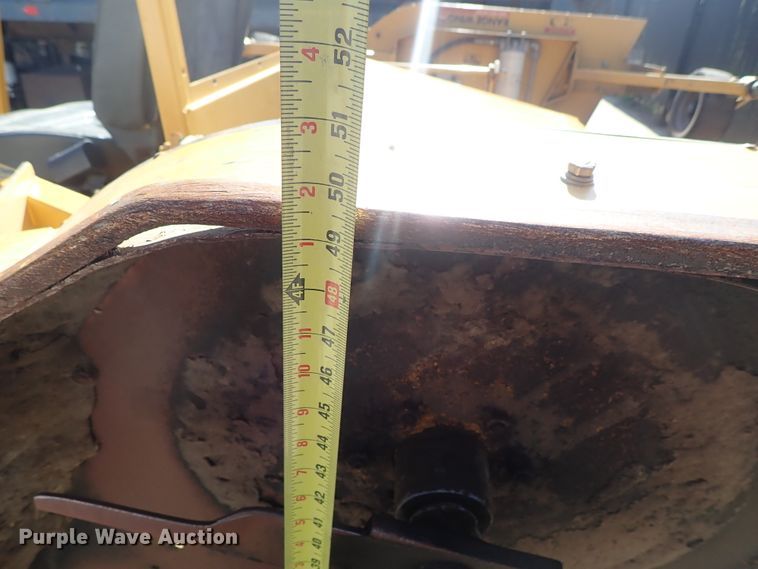 image for item DE5500 Hustler 4600 ZTR lawn mower