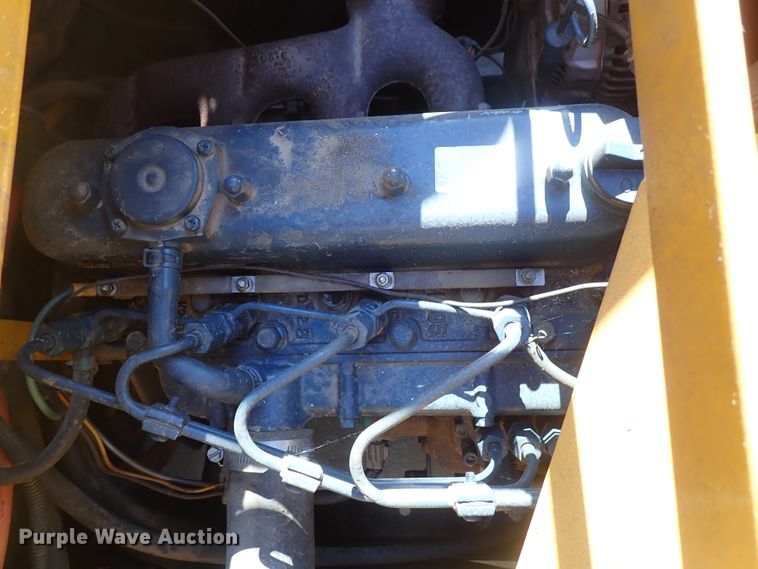 image for item DE5500 Hustler 4600 ZTR lawn mower