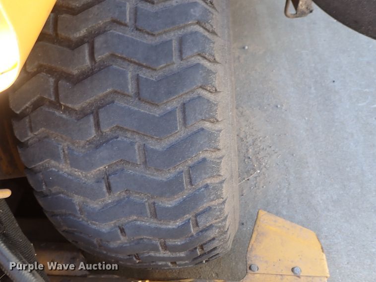 image for item DE5500 Hustler 4600 ZTR lawn mower