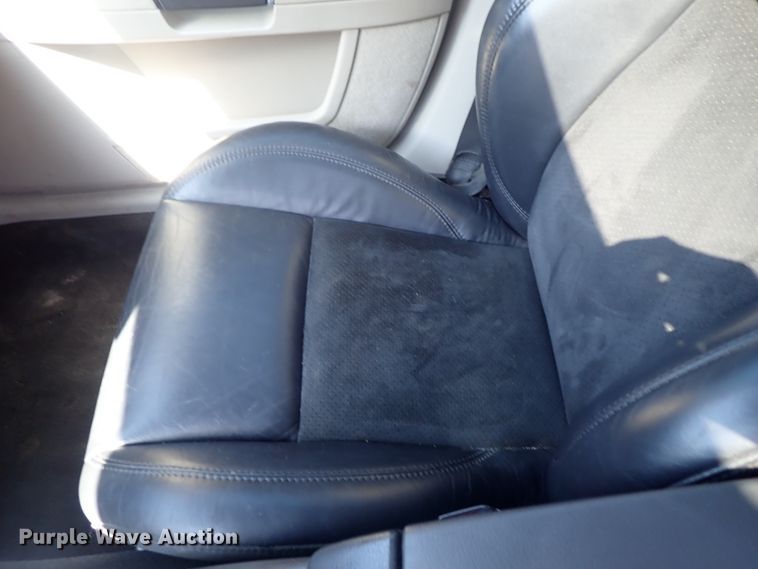 image for item DE5511 2006 Chrysler 300C SRT-8