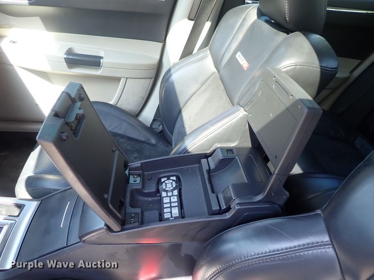 image for item DE5511 2006 Chrysler 300C SRT-8