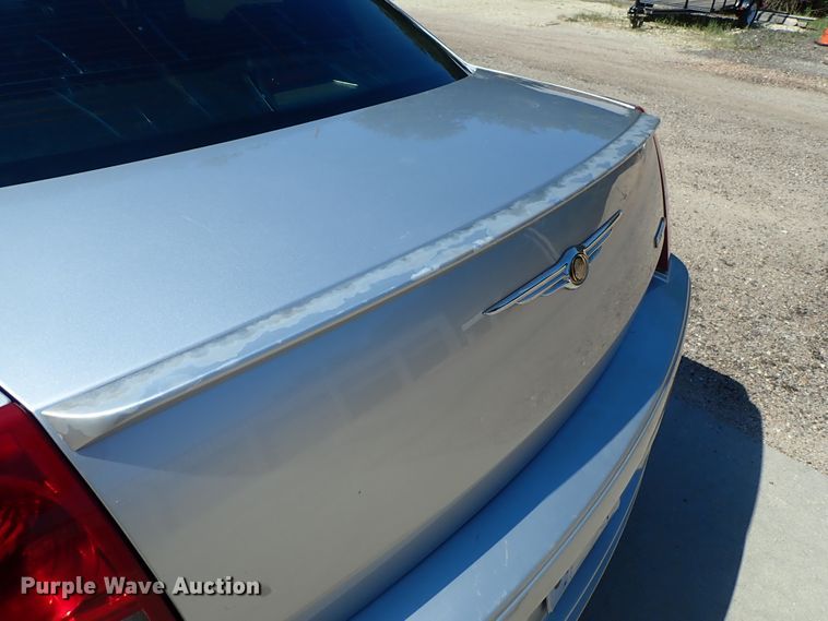 image for item DE5511 2006 Chrysler 300C SRT-8