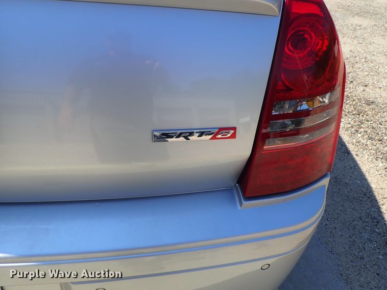 image for item DE5511 2006 Chrysler 300C SRT-8