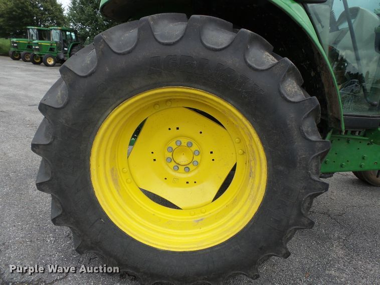 image for item DE7875 2006 John Deere 6615 tractor