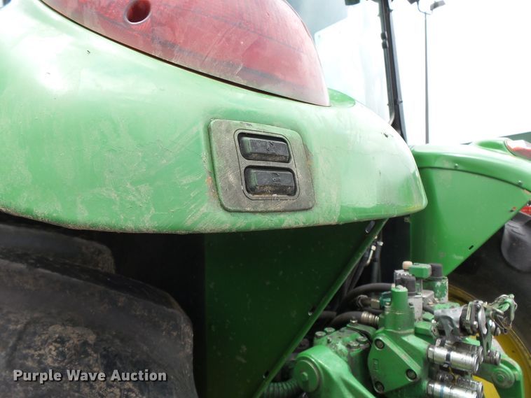 image for item DE7875 2006 John Deere 6615 tractor