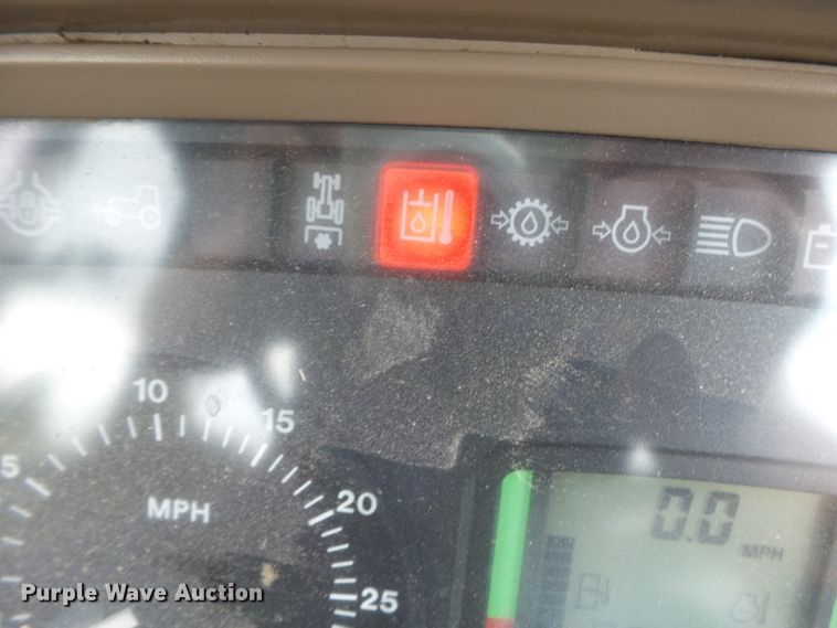 image for item DE7875 2006 John Deere 6615 tractor