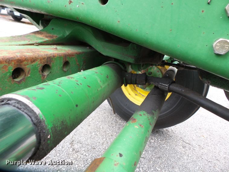 image for item DE7876 2001 John Deere 6410 tractor