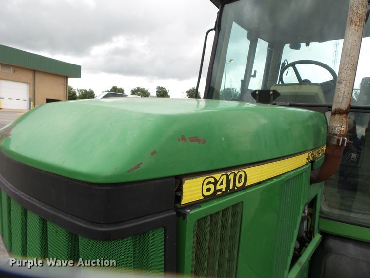 image for item DE7876 2001 John Deere 6410 tractor